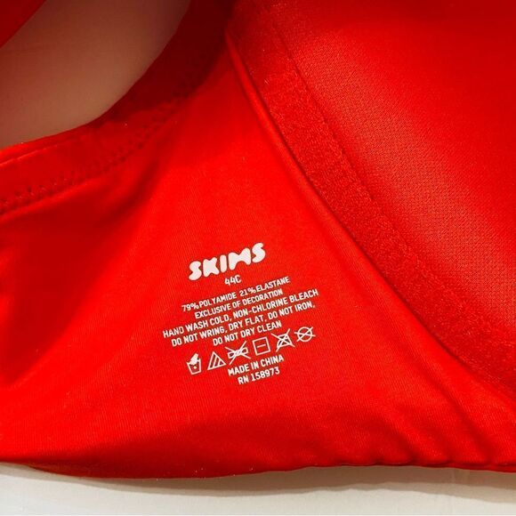 SKIMS Ruby Red T Shirt Bra Sz 44C NWT - Picture 9 of 14